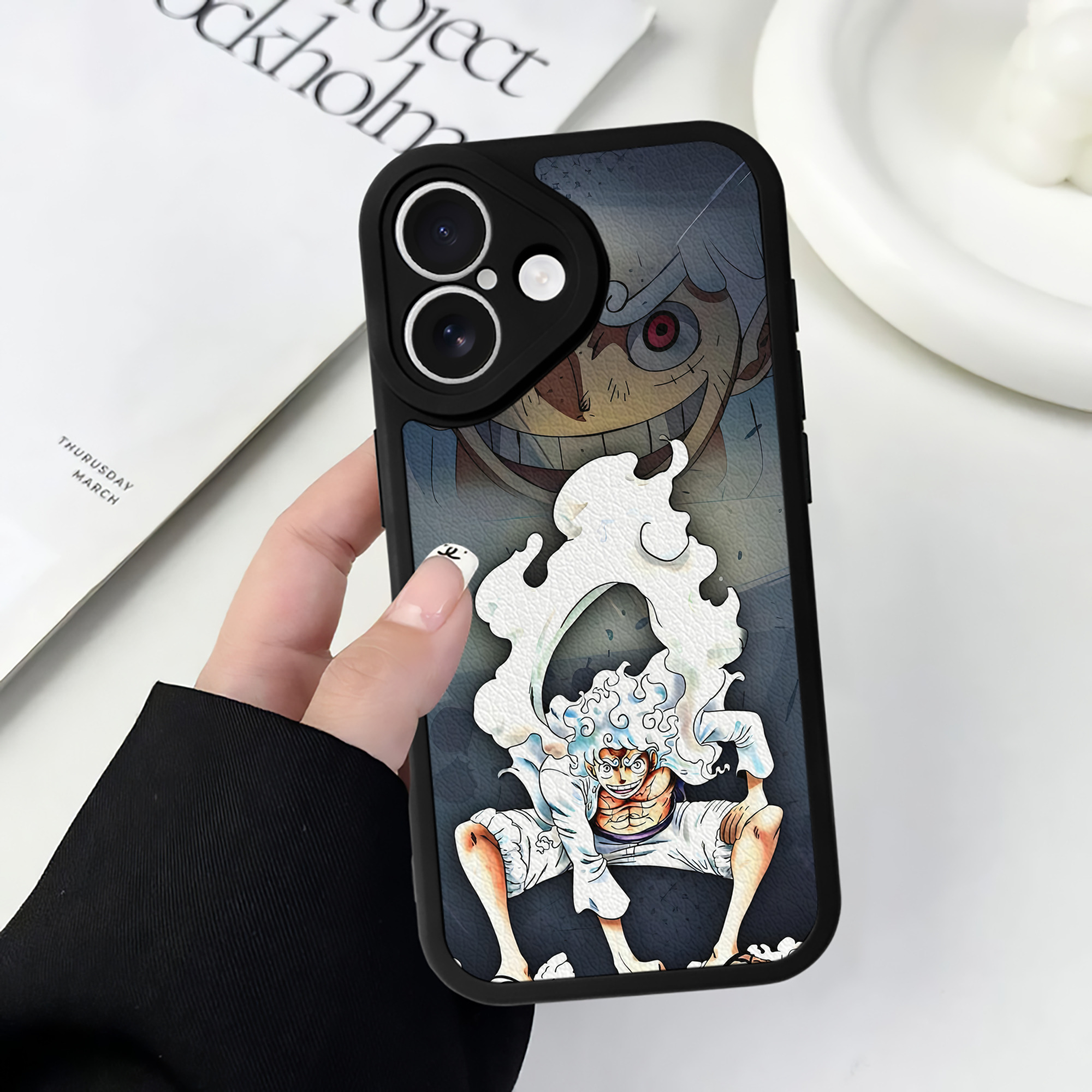 （画像用） ワンピース ONE PIECE 【iPhone 16シリーズ対応】シリコンスマホケース（レザー調） 材質：シリコン
